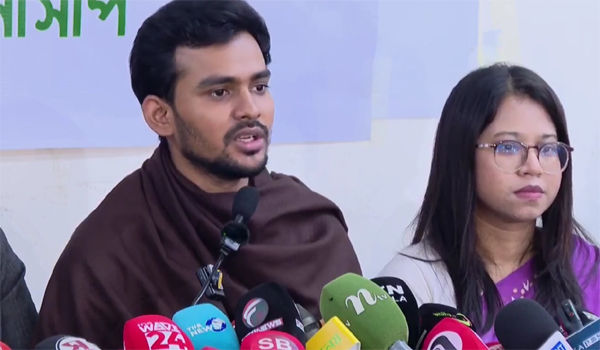 আসিফ মাহমুদ বলছেন, ব্যবসায়ীরা নয়, জনগণের কাছে দায়বদ্ধ থাকবঃ জাতীয় নাগরিক পার্টি