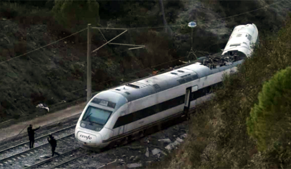 স্পেনে দুই ট্রেনের সংঘর্ষে নিহতের সংখ্যা বেড়ে ৩৯