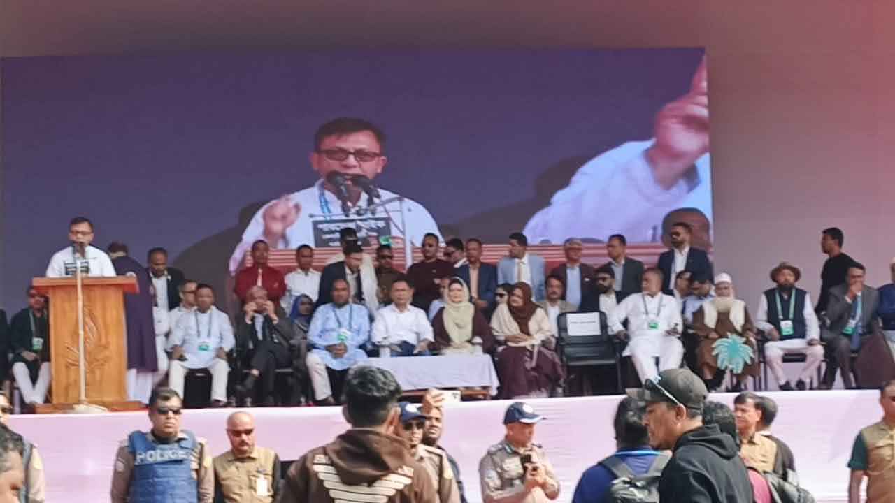 সিলেটে তারেক রহমানের সমাবেশের মঞ্চে হাজিরা