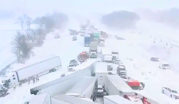 যুক্তরাষ্ট্রে ১০ হাজারের বেশি ফ্লাইট বাতিল