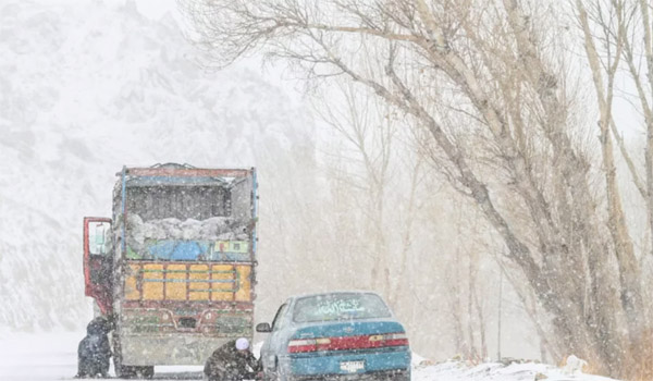 আফগানিস্তানে তুষারপাত ও ভারী বর্ষণে নিহত ৬১ জন
