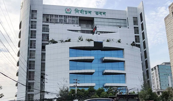 ইসির নির্দেশ: ভোটের পোস্টার না মুদ্রণে প্রিন্টিং প্রেসকে অনুরোধ