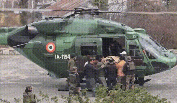 কাশ্মীরে ২০০ ফুট খাদে সাঁজোয়া যান পড়ে, ১০ ভারতীয় সেনা নিহত