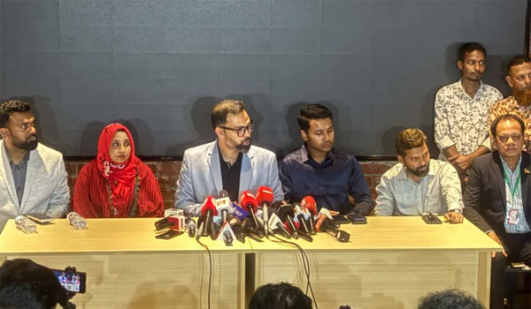 গোলপোস্ট থেকে রাজপথের সৈনিক, এখন ক্রীড়াঙ্গণের শীর্ষে: আমিনুলের অনন্য যাত্রা