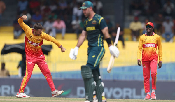 বিশ্বকাপ থেকে অস্ট্রেলিয়া বিদায়, সুপার এইটে জিম্বাবুয়ে