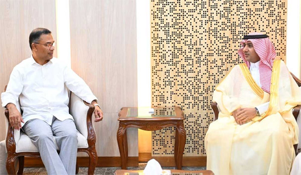 প্রধানমন্ত্রীর সঙ্গে সৌদি রাষ্ট্রদূতের সৌজন্য সাক্ষাৎ