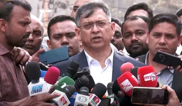 স্বরাষ্ট্রমন্ত্রী জানালেন, পুলিশে শীর্ষ পর্যায়ে কিছু পরিবর্তন আসবে