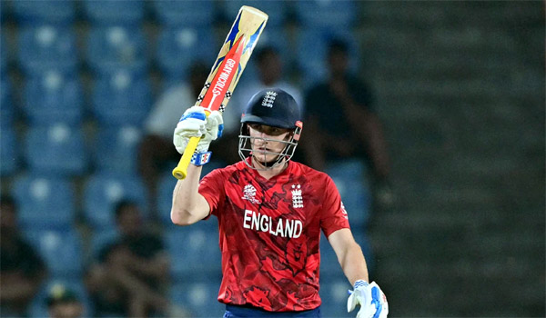 ব্রুকের অর্ধশতক ও সেঞ্চুরিতে ইংল্যান্ডের সেমিফাইনালে পৌঁছানো