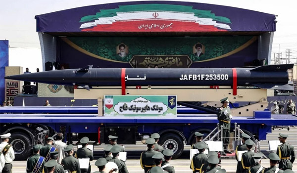 ৩৪তম দফায় হাইপারসনিকসহ চার ধরনের ক্ষেপণাস্ত্র ছুঁড়েছে ইরান