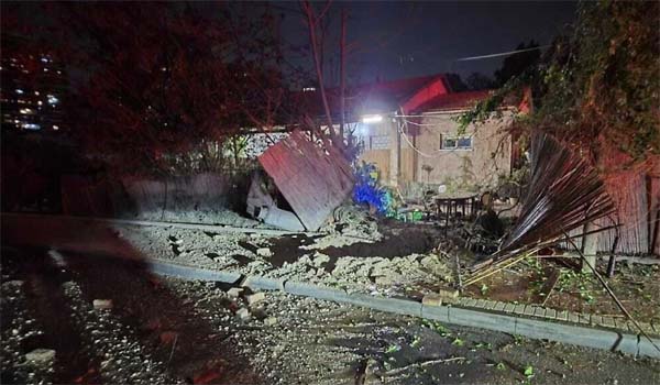 ইরানের ক্ষেপণাস্ত্র হামলা ছড়াল ইসরায়েল জুড়ে; তেহরানে তীব্র বিস্ফোরণ