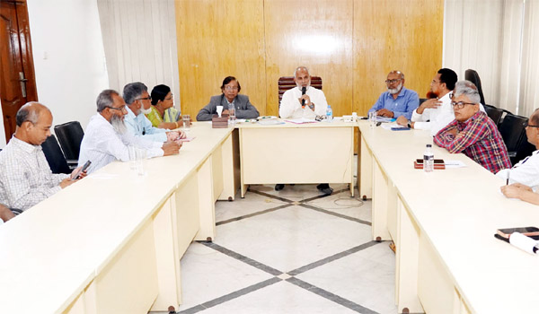 খুলনাকে পরিচ্ছন্ন ও সবুজ শহরে পরিণত করতে হবে: কেসিসি প্রশাসক