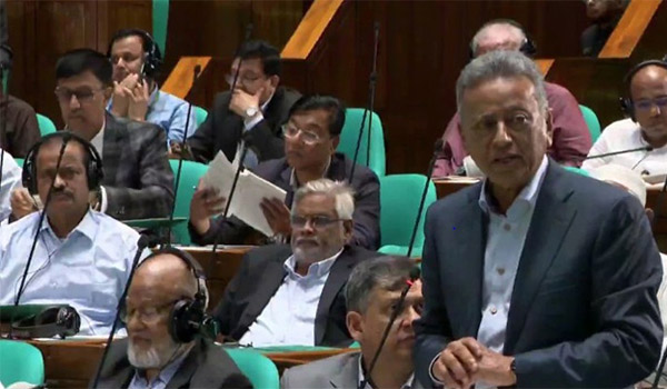 অর্থমন্ত্রী জানিয়েছেন, ২০৩৪ সালের মধ্যে ট্রিলিয়ন ডলার অর্থনীতির লক্ষ্য নির্ধারণ ও উন্নয়নের পরিকল্পনা