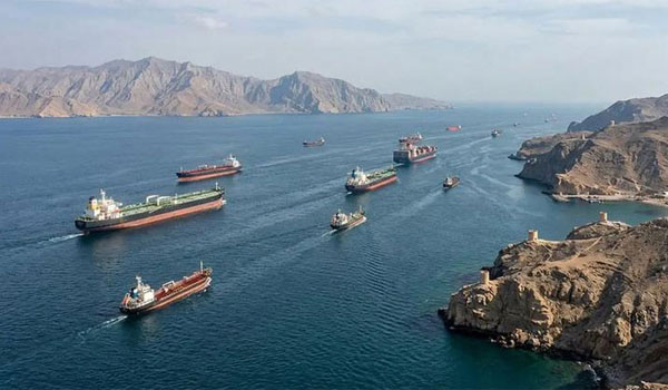 হরমুজ খুলে দেওয়া হলো, জাহাজ চলাচল শুরু