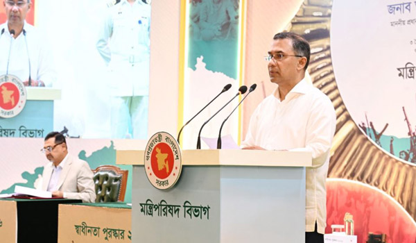 সমৃদ্ধ বাংলাদেশ গড়তে প্রতিশোধ বা অযথা বিতর্ক নয়: প্রধানমন্ত্রী