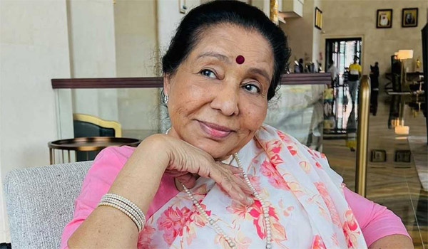 কিংবদন্তি গায়িকা আশা ভোঁসলে প্রয়াত; শেষকৃত্য সোমবার শিবাজি পার্কে