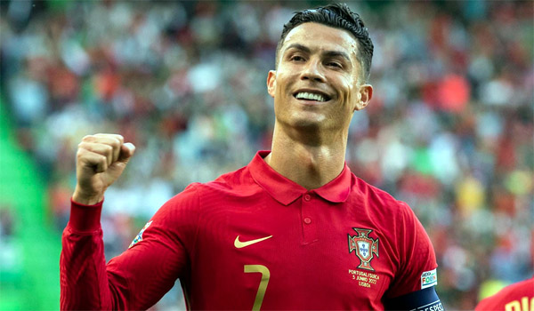 রোনালদো চান ২০৩০ বিশ্বকাপে খেলা