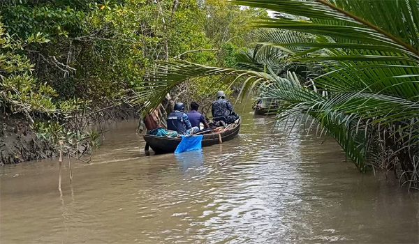 দুই দিনেও উদ্ধার হয়নি সুন্দরবনে অপহৃত ১০ জেলে