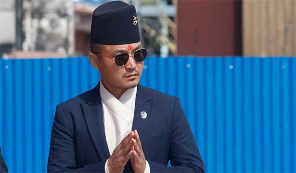 অর্থপাচারের অভিযুক্ত ব্যবসায়ীর সঙ্গে আর্থিক সম্পর্ককে ঘিরে পদত্যাগ করলেন নেপালের স্বরাষ্ট্রমন্ত্রী সুধন গুরুং