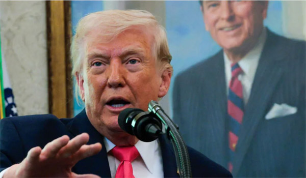 ট্রাম্পের পোস্টে দাবি: ভারত ও চীনের মানুষ শুধু সন্তান জন্ম দিতে যুক্তরাষ্ট্রে আসে