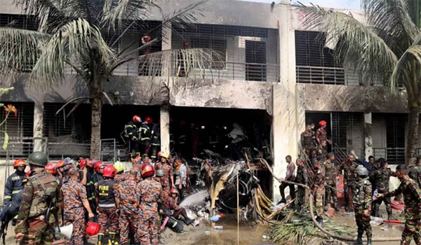 মাইলস্টোন ট্র্যাজেডি: ড. ইউনূসসহ ১৬ জনের বিরুদ্ধে মামলা আবেদন