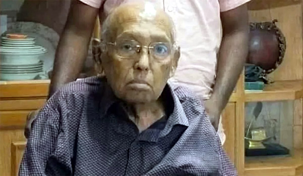 সাবেক মন্ত্রী তোফায়েল আহমেদের বিচার শুরু; গ্রেফতারি পরোয়ানা জারি